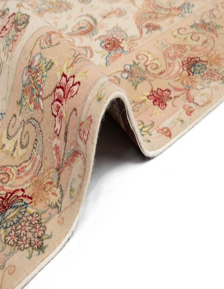 Detail image of  5' x 7' Tabriz Rug