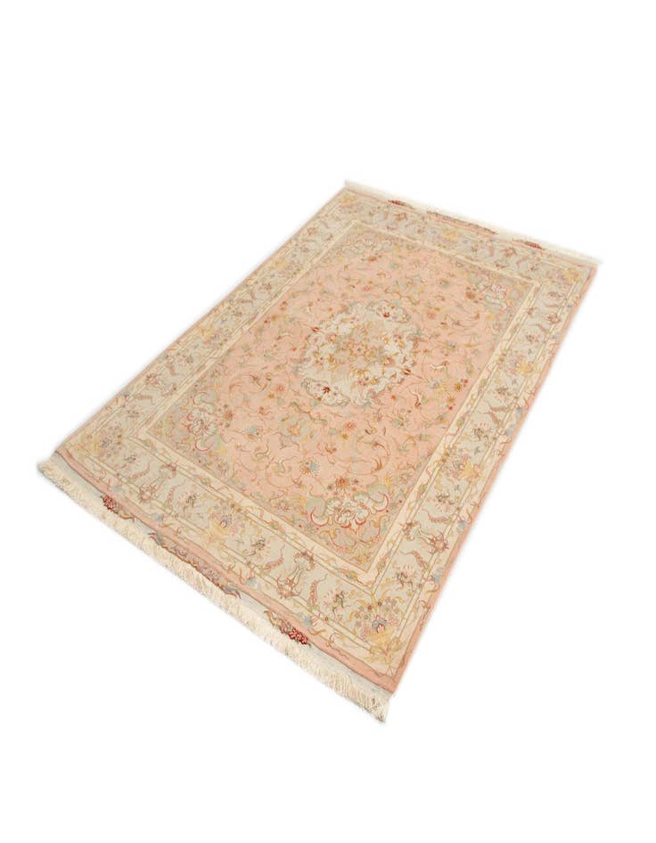 Detail image of  4' 11 x 7' Tabriz Rug