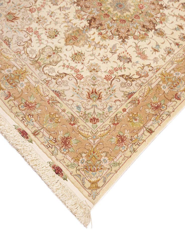 Detail image of  5' x 6' 11 Tabriz Rug