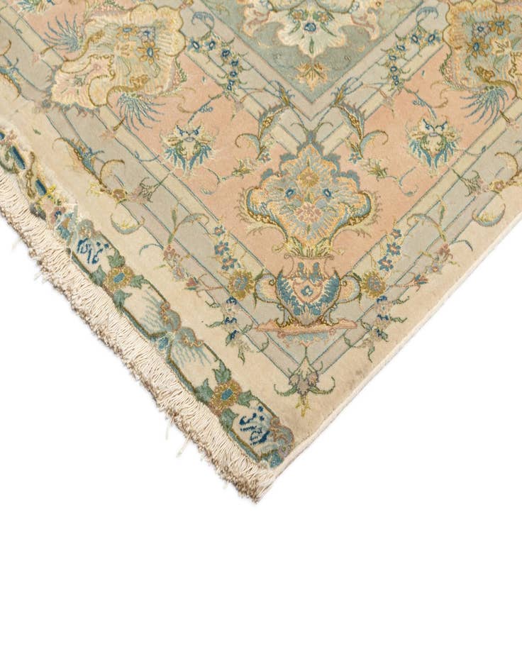 Detail image of  6' 6 x 10' 3 Tabriz Rug