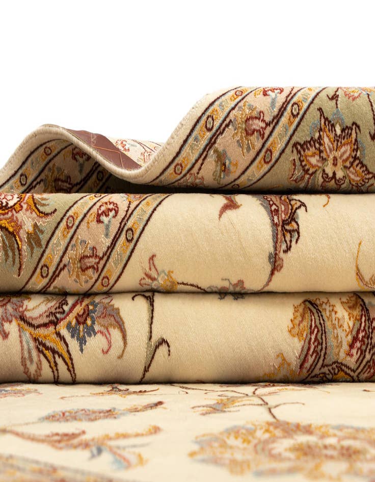 Detail image of  6' 9 x 8' 6 Tabriz Rug