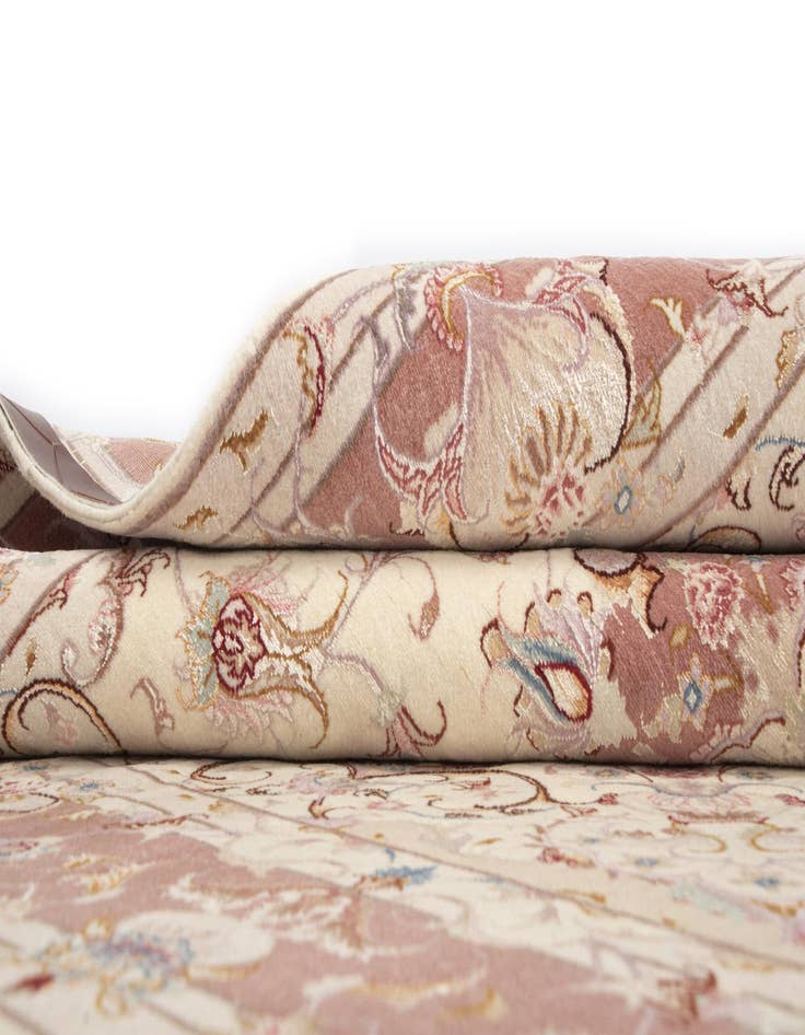 Detail image of  4' 11 x 7' 1 Tabriz Rug