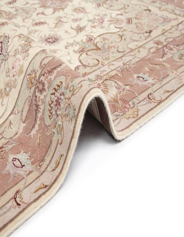 Detail image of  5' 1 x 7' 1 Tabriz Rug