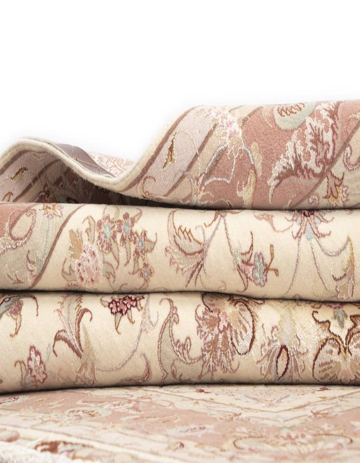 Detail image of  5' 1 x 7' 1 Tabriz Rug