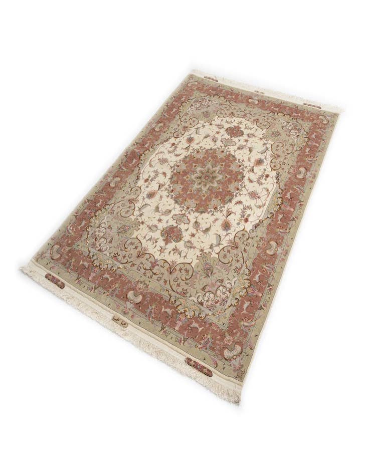 Detail image of  5' x 7' 1 Tabriz Rug