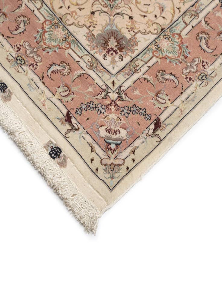 Detail image of  5' x 7' 3 Tabriz Rug