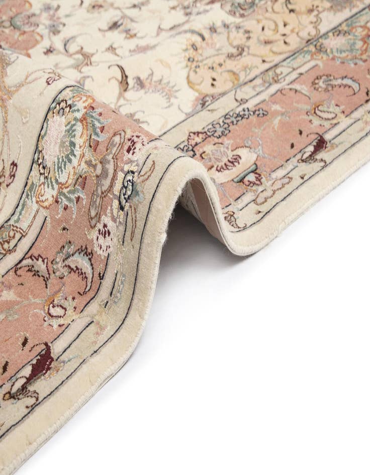 Detail image of  5' x 7' 3 Tabriz Rug