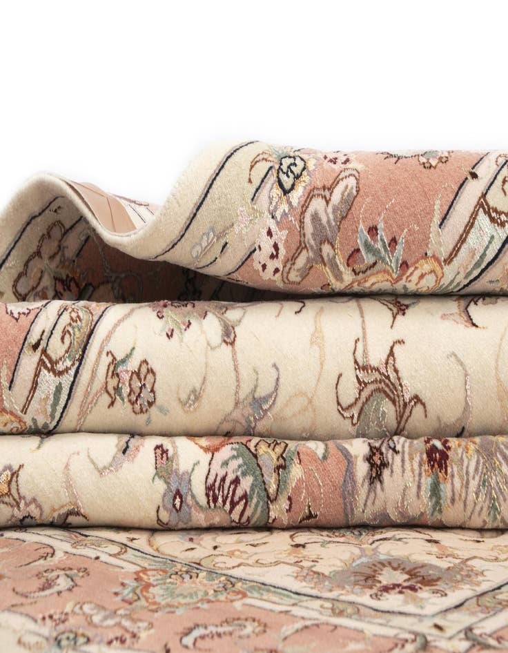 Detail image of  5' x 7' 3 Tabriz Rug