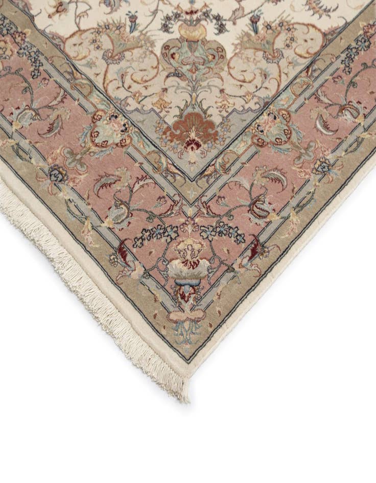 Detail image of  4' 11 x 6' 8 Tabriz Rug