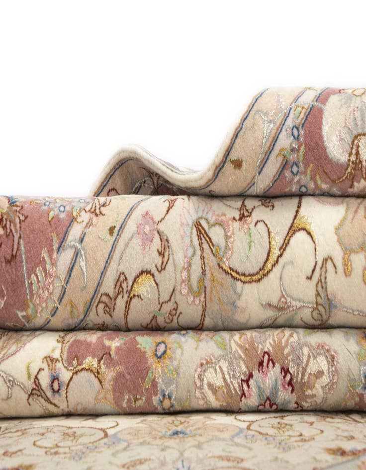 Detail image of  4' 11 x 6' 7 Tabriz Rug