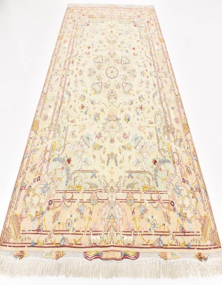 Detail image of  6' 6 x 9' 10  Hand Knotted Tabriz Persian Rug