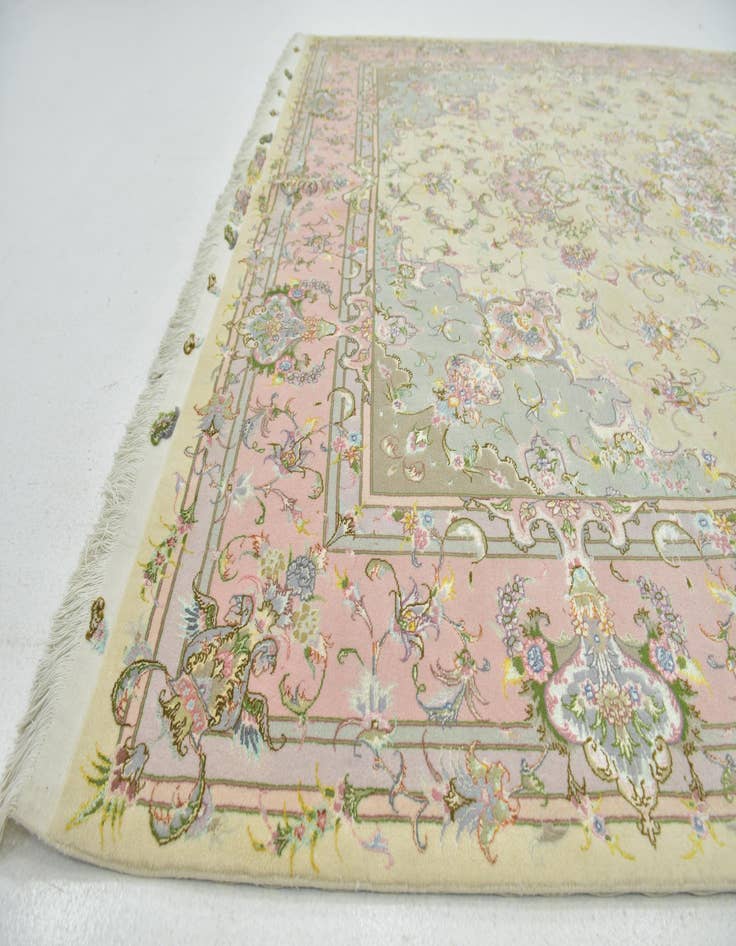 Detail image of  8' 2 x 11' 4  Hand Knotted Tabriz Persian Rug