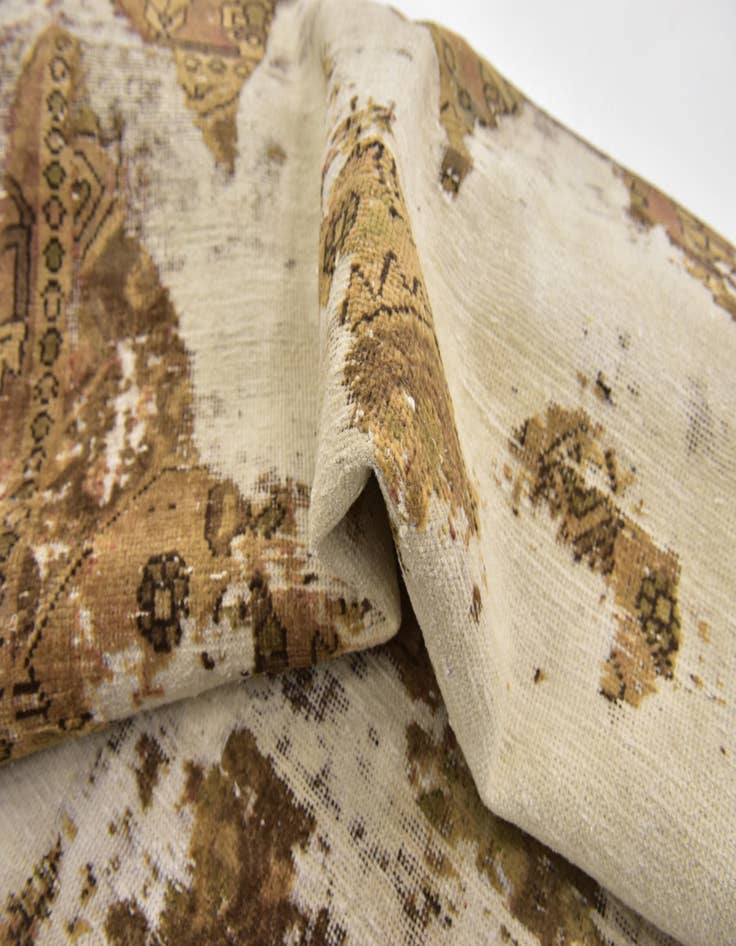 Detail image of  4' 8 x 6' 5  Hand Knotted Ultra Vintage Persian Wool Rug