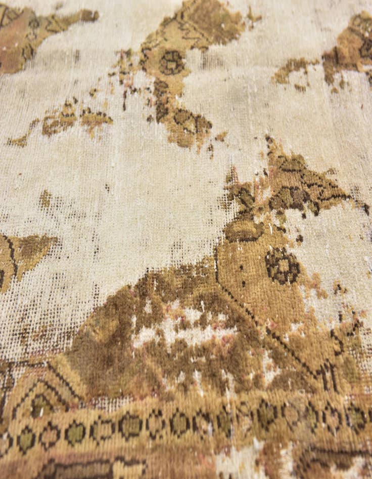 Detail image of  4' 8 x 6' 5  Hand Knotted Ultra Vintage Persian Wool Rug