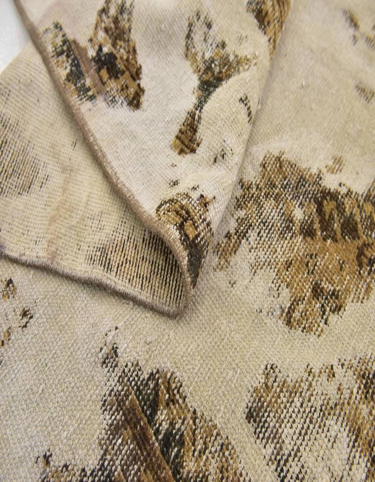 Detail image of  4' 10 x 7' 7  Hand Knotted Ultra Vintage Persian Wool Rug