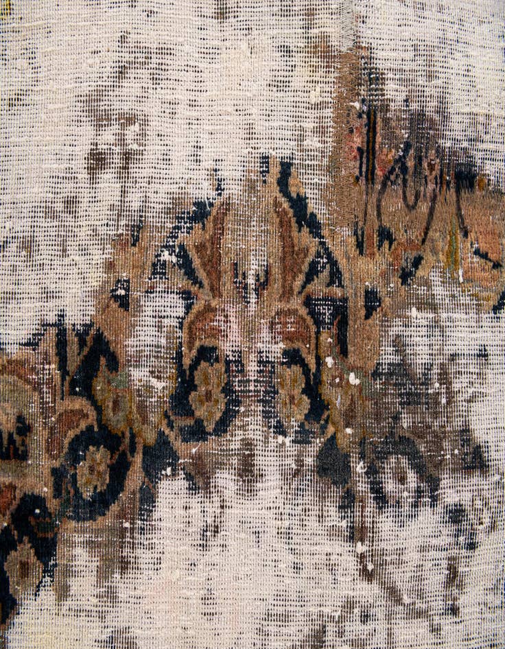 Detail image of  7' 5 x 10' 10  Hand Knotted Ultra Vintage Persian Wool Rug