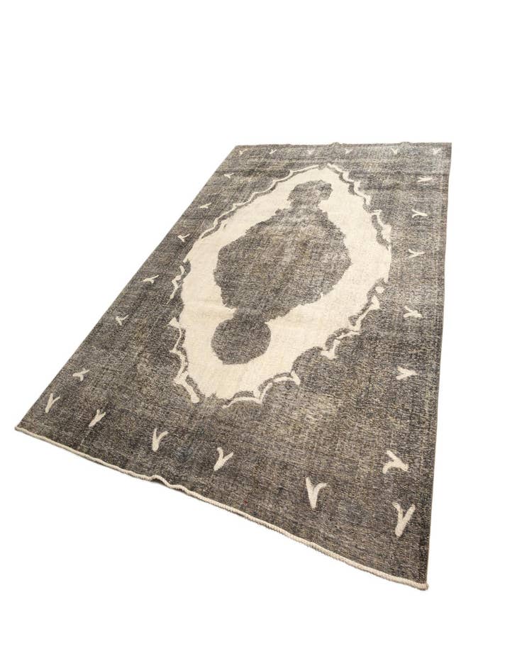 Detail image of  9' 9 x 12' 2 Vintage Royal Rug