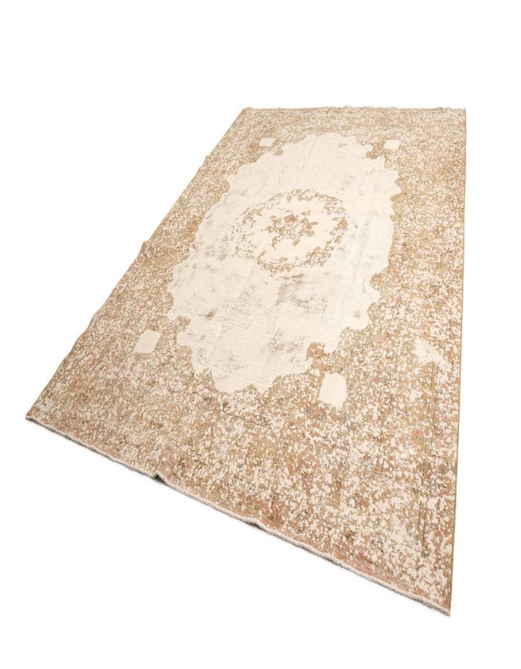 Detail image of  9' 7 x 12' 8 Vintage Royal Rug