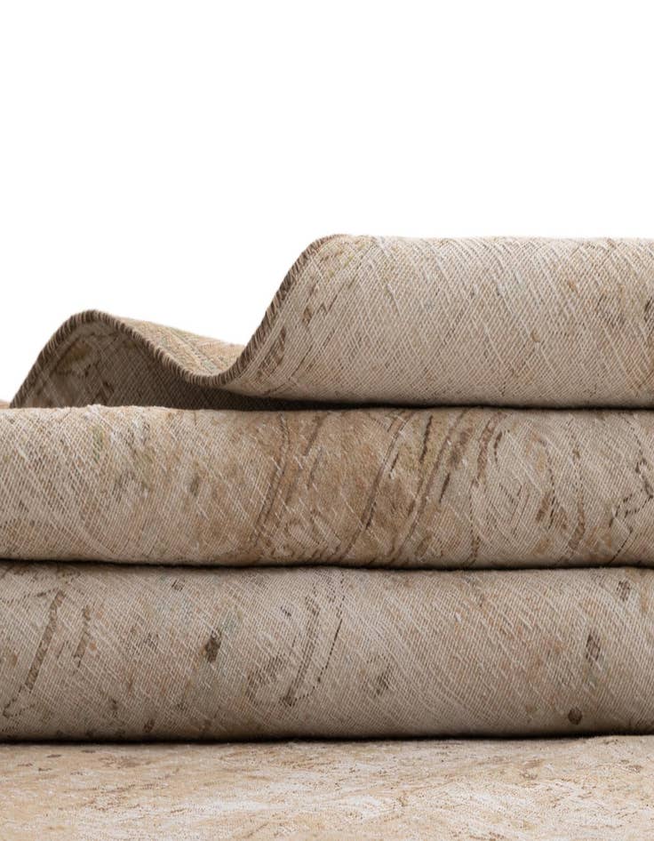 Detail image of  9' 6 x 12' 7 Vintage Royal Wool Rug