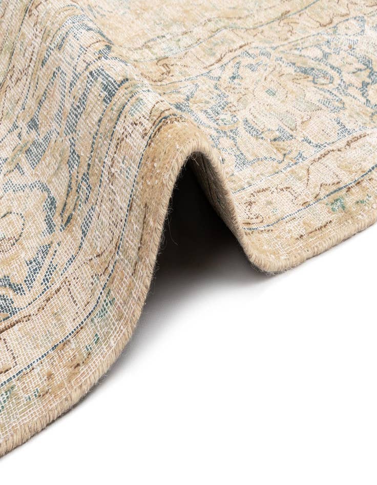 Detail image of  9' 6 x 13' Vintage Royal Wool Rug