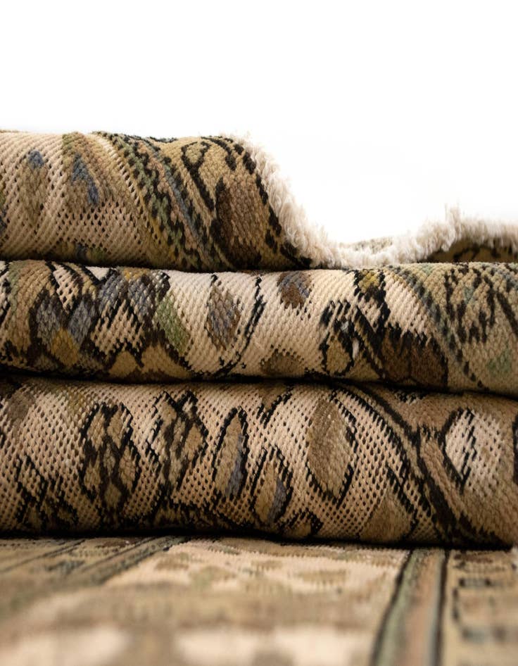 Detail image of  6' 6 x 9' 10  Hand Knotted Vintage Royal Persian Wool Rug