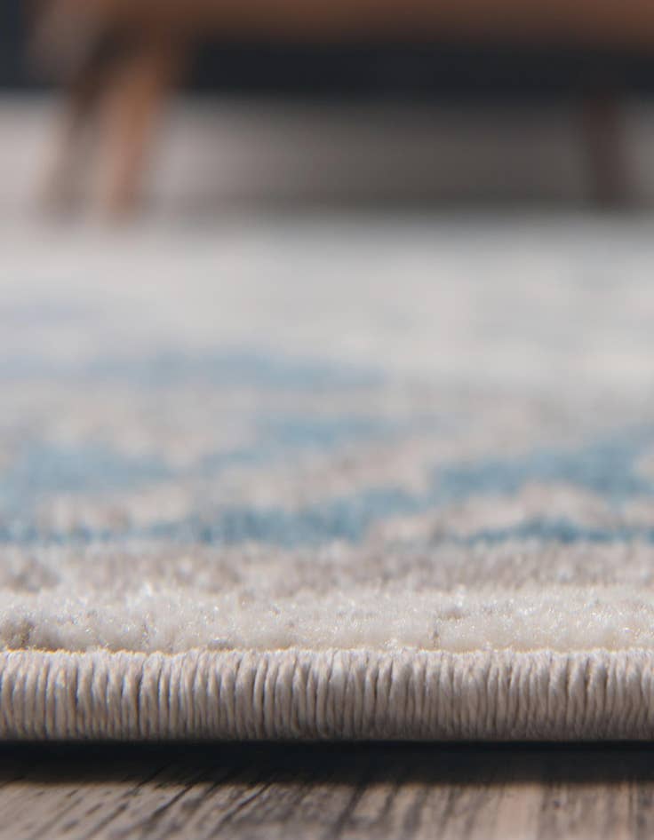 Detail image of  3' 3 x 5' 3 Viola Rug