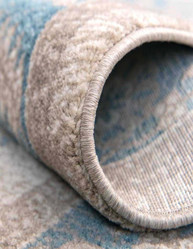 Detail image of  3' 3 x 5' 3 Viola Rug