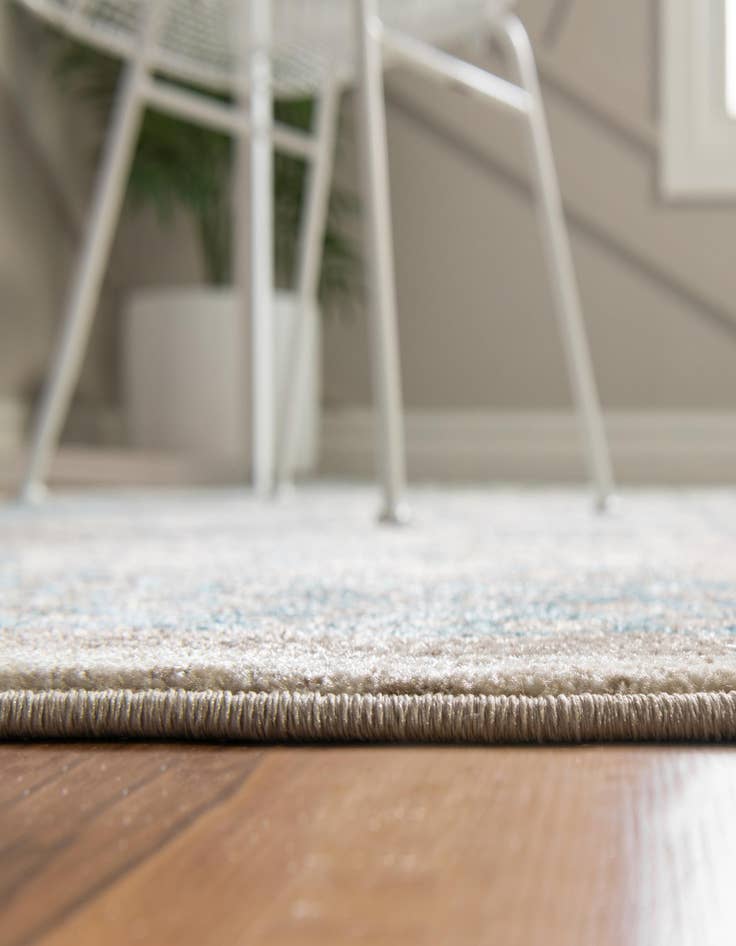 Detail image of  2' x 3' Viola Rug