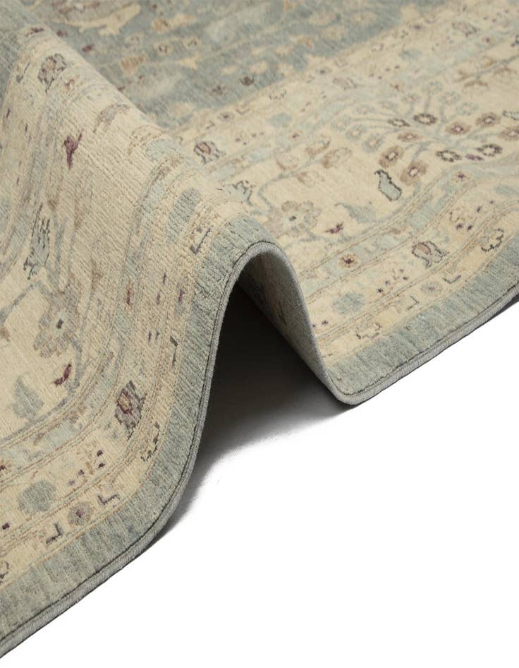 Detail image of  9' 7 x 14' Ziegler Wool Rug