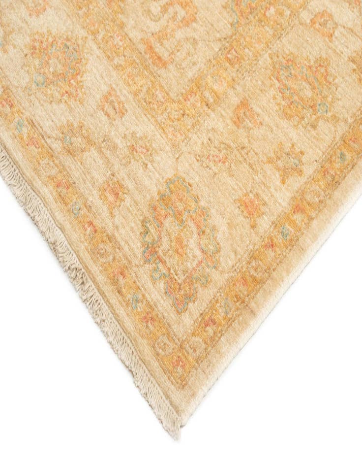 Detail image of  5' 8 x 8' 1 Ziegler Wool Rug