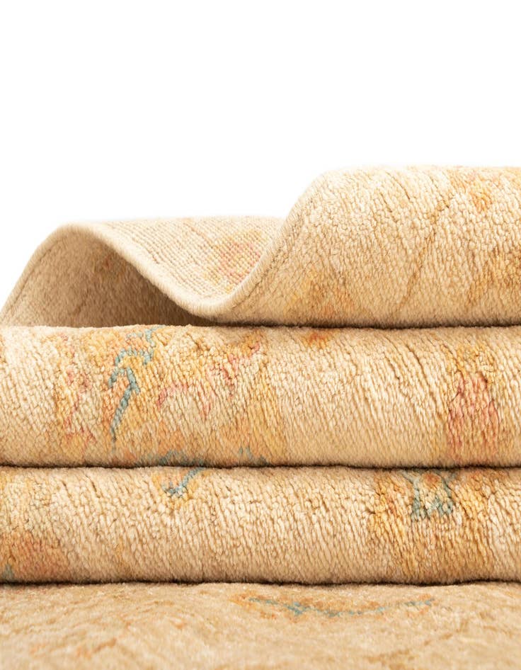 Detail image of  5' 9 x 7' 9 Ziegler Wool Rug