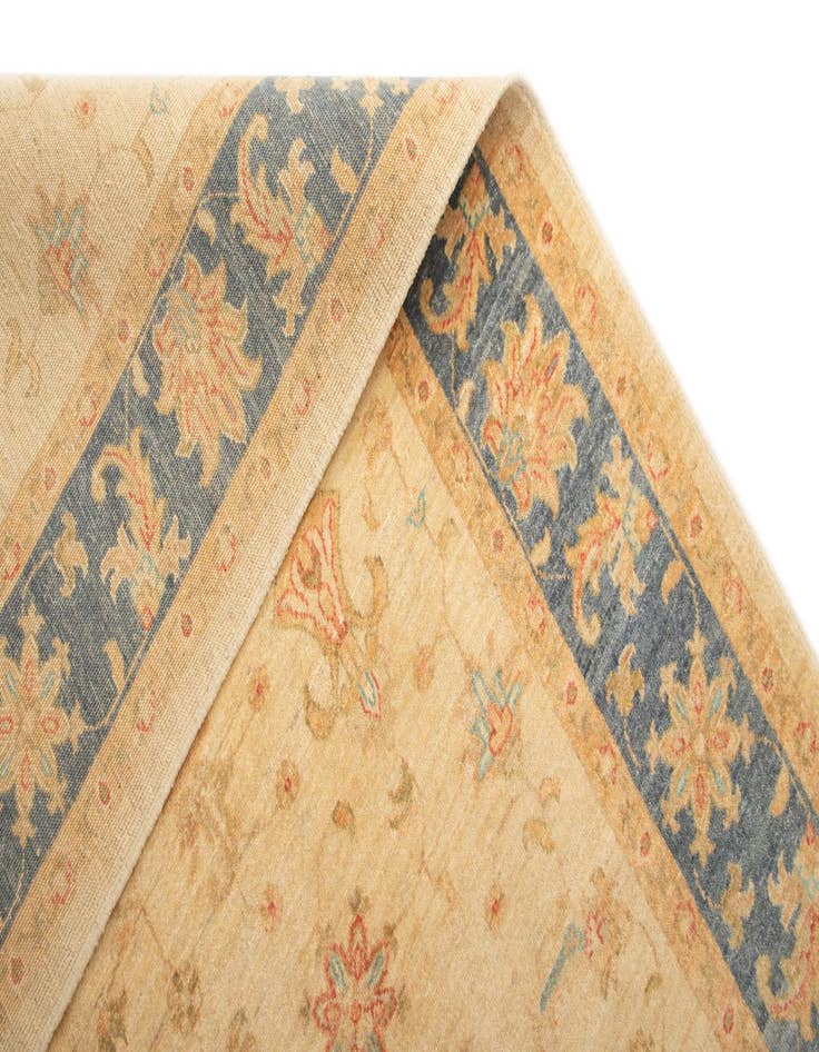 Detail image of  5' 7 x 7' 5 Ziegler Wool Rug