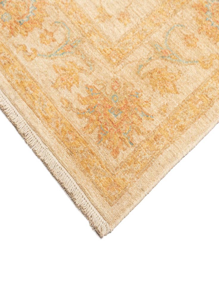 Detail image of  6' 8 x 9' 9 Ziegler Wool Rug