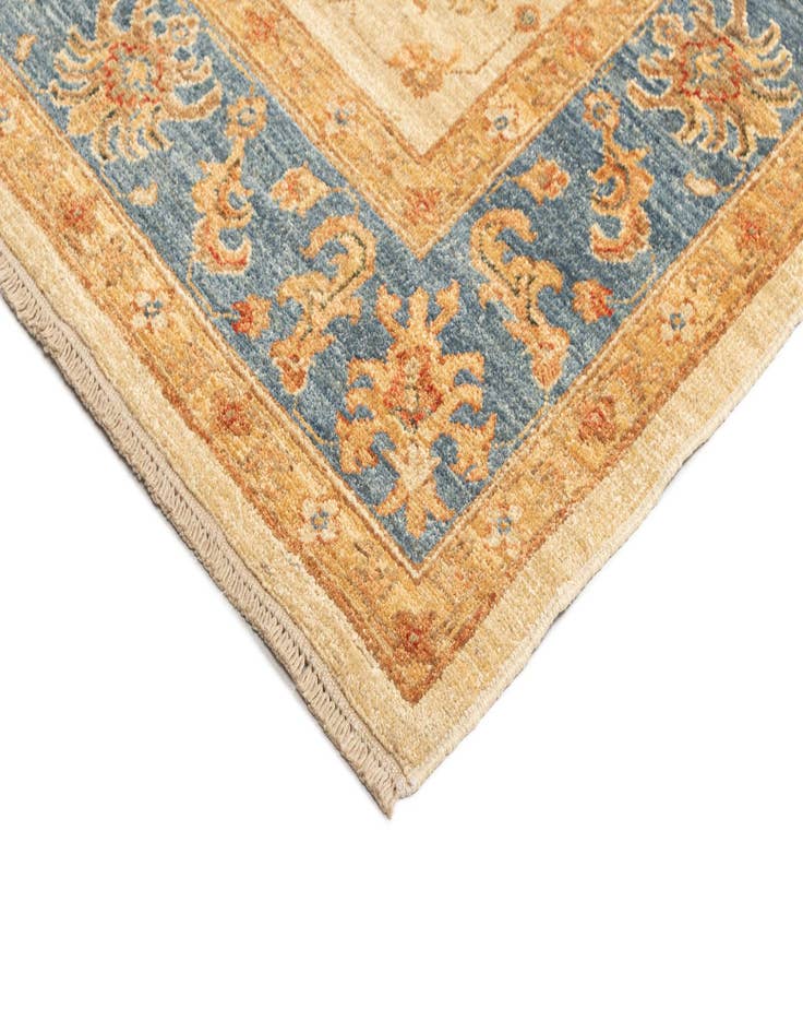 Detail image of  5' 7 x 7' 9 Ziegler Wool Rug