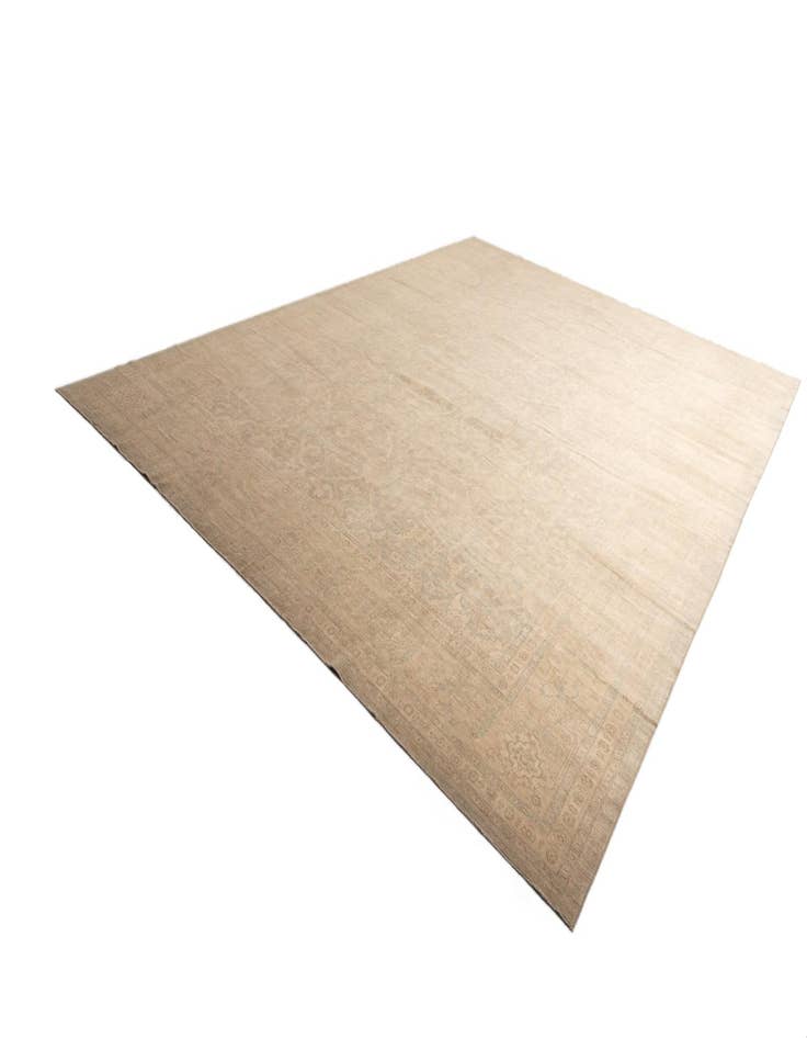 Detail image of  13' 9 x 19' 2 Ziegler Wool Rug