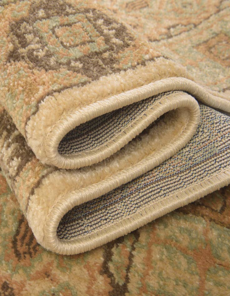 Detail image of  3' 3 x 3' 3 Amina Round Rug