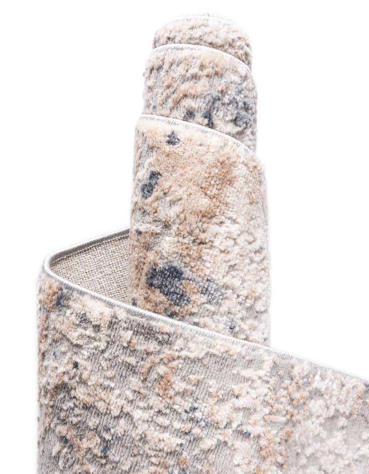 Detail image of  4' x 4' Caspian Round Rug