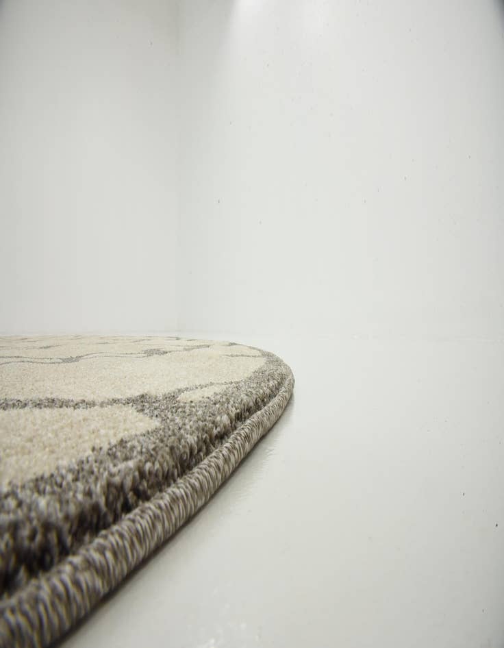 Detail image of  8' x 8' Lattice Round Rug