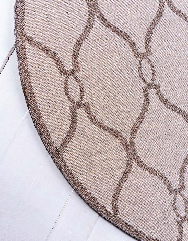 Detail image of  8' x 8' Lattice Round Rug