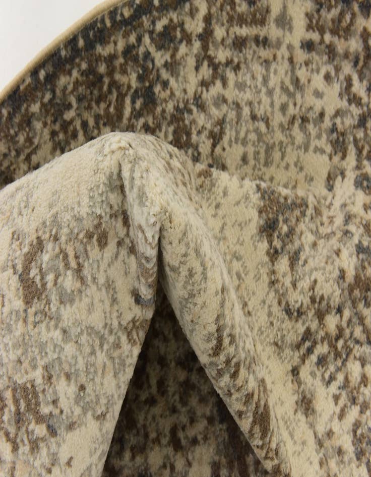 Detail image of 8' x 8' Mojave Round Rug