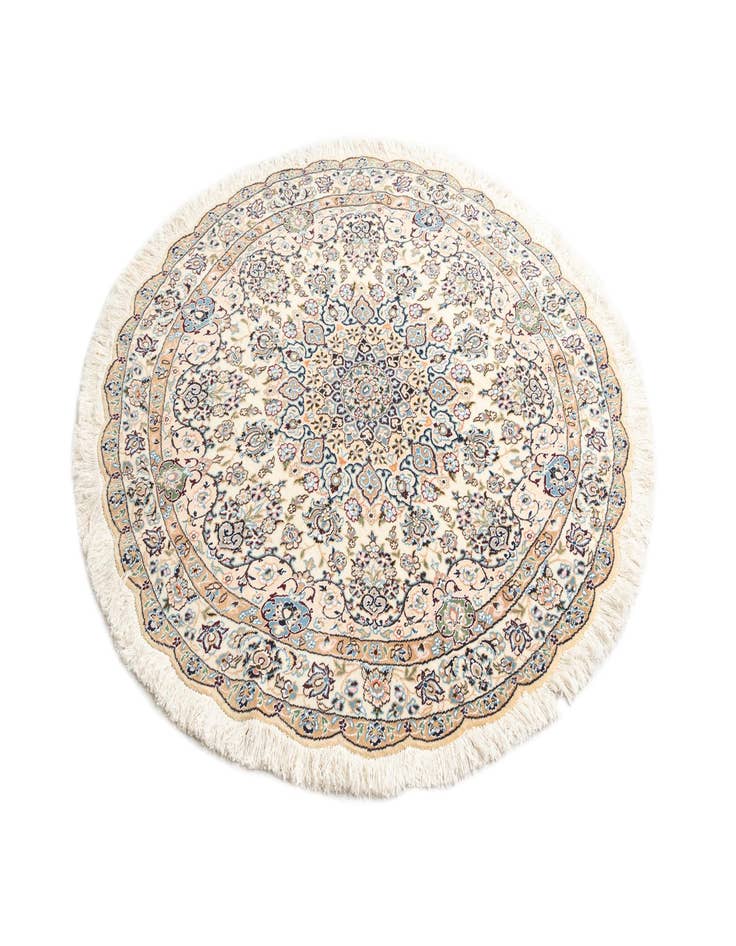 Detail image of  4' 10 x 4' 11 Nain Wool Round Rug