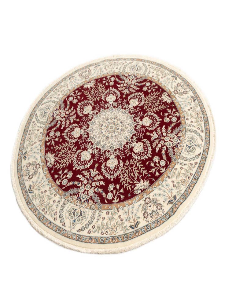 Detail image of  6' 7 x 6' 7 Nain Round Rug