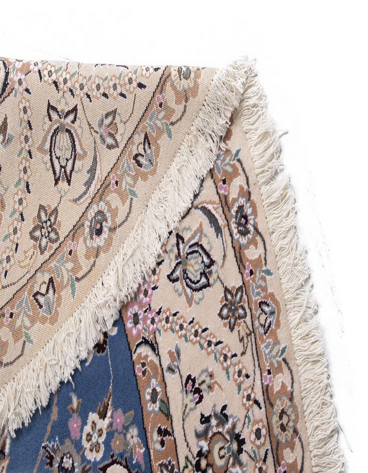 Detail image of  8' 2 x 8' 4 Nain Round Rug