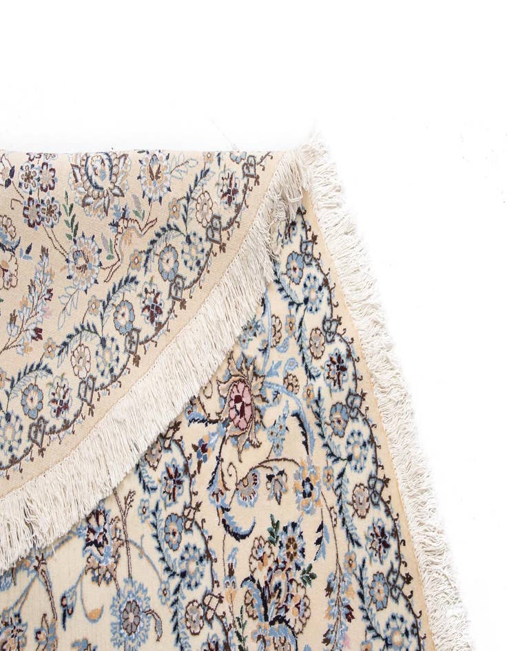 Detail image of  8' 1 x 8' 1 Nain Round Rug