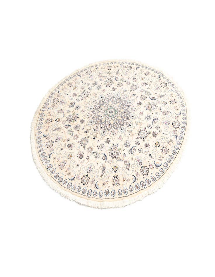 Detail image of  6' 11 x 7' Nain Round Rug