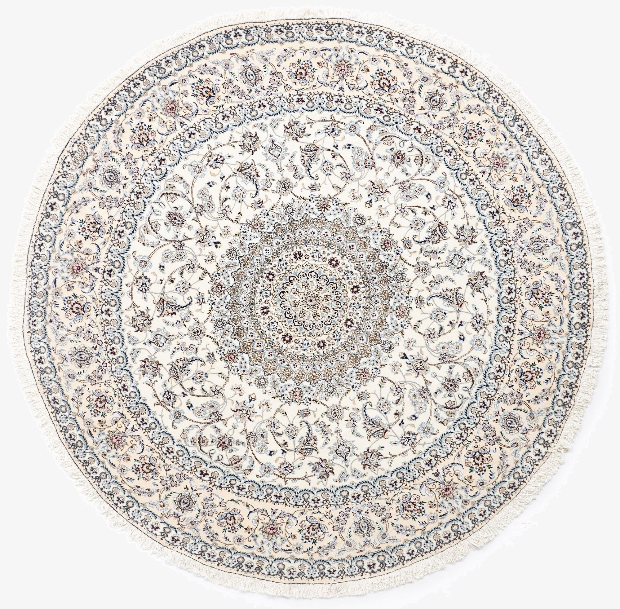  7' 10 x 7' 10 Nain Round Rug