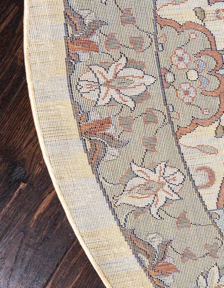 Detail image of  7' 10 x 7' 10 Neda Round Rug