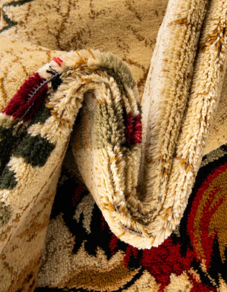 Detail image of  3' x 3' Pastoral Round Rug