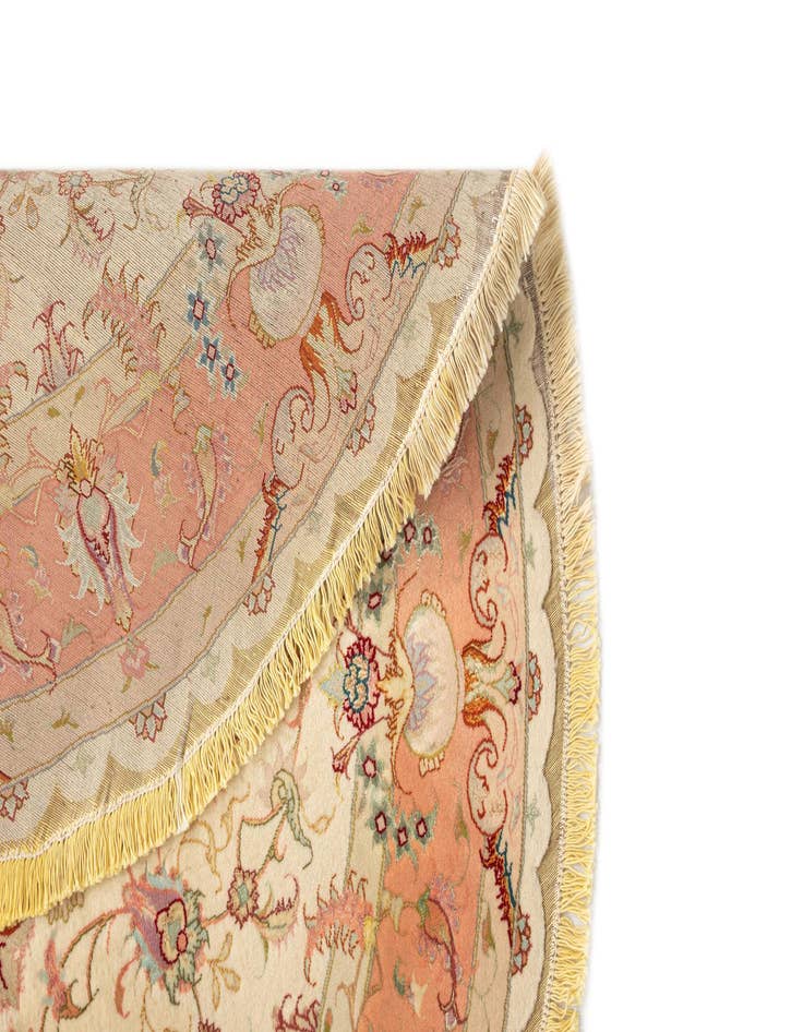 Detail image of  5' x 5' Tabriz Round Rug