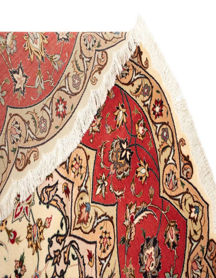 Detail image of  9' 10 x 9' 10 Tabriz Round Rug